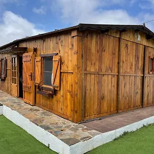 Chalet Agradable Mini Casa De Madera Con Jardín Amplio, La Laguna (Tenerife)